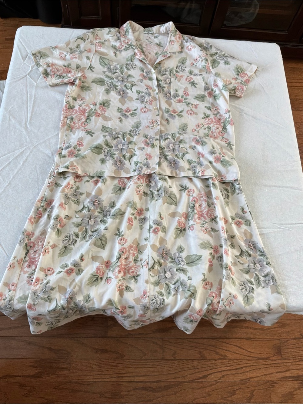 ****** Alfred Dunner Floral Two-Piece skirt Set in White, Pink, Green b7 ******